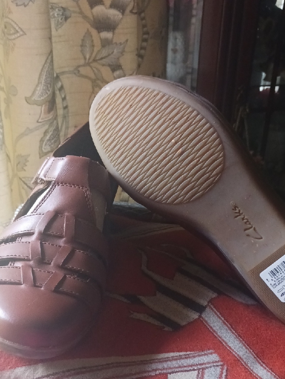 Clarks - Picture 3 of 4